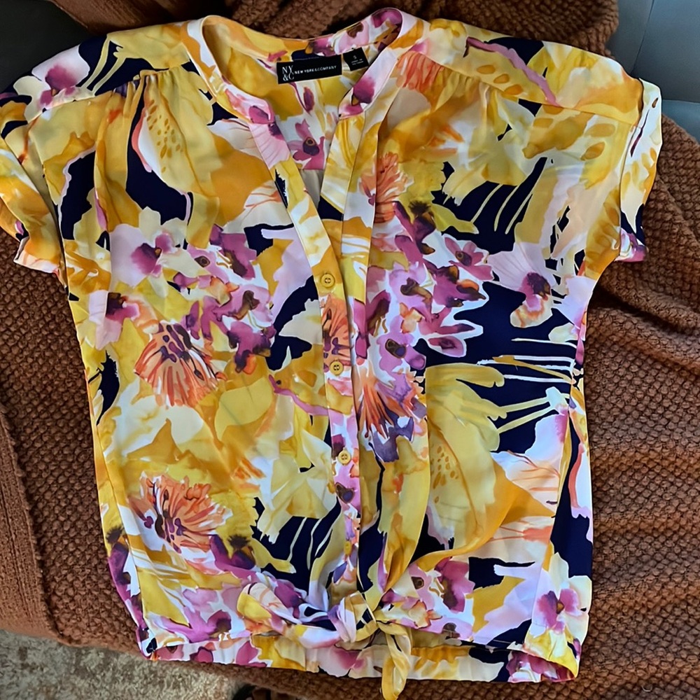 New York and company floral button blouse.